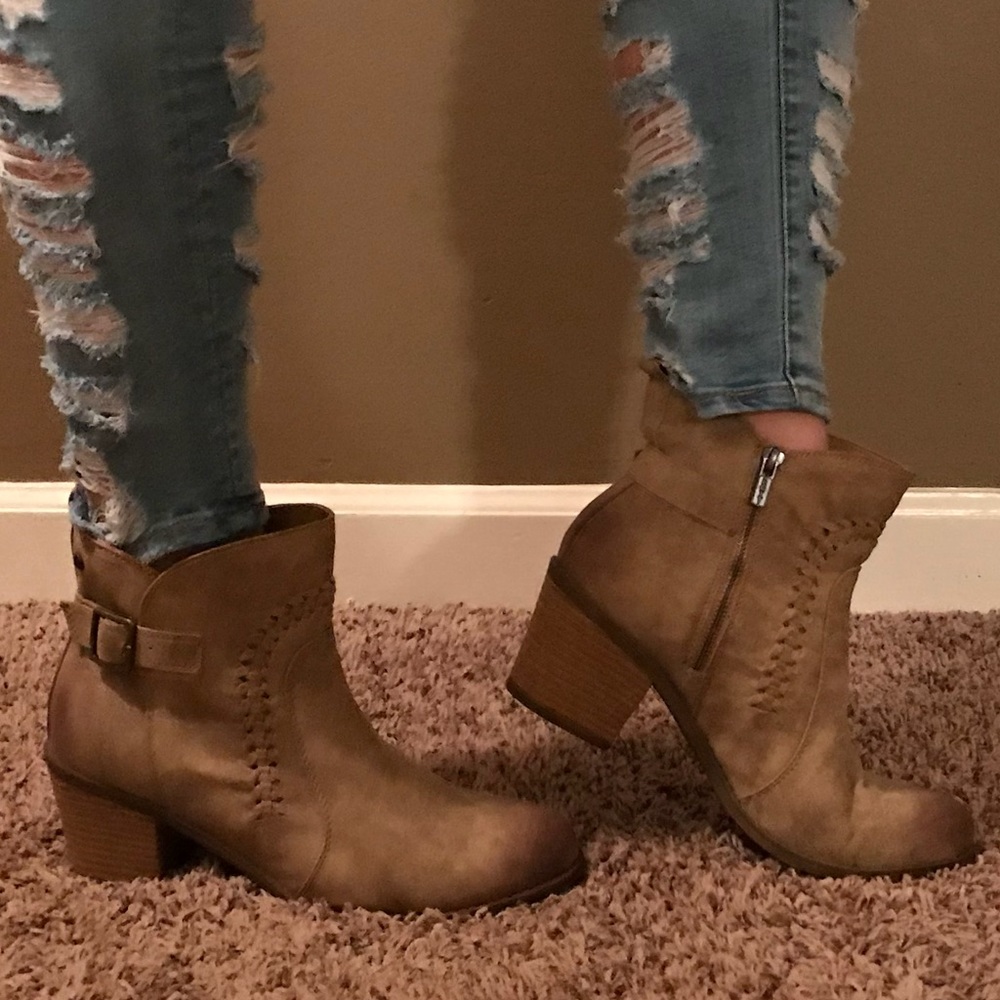 Like New, Roxy Boots/Booties !!!Adorable!!!